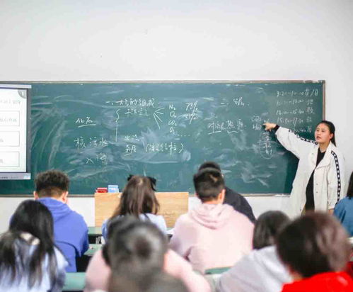 成都首創(chuàng)教育咨詢 專業(yè)的引領(lǐng)與適讀評(píng)價(jià)！新設(shè)新聞中心助力線下資源匹配再優(yōu)化